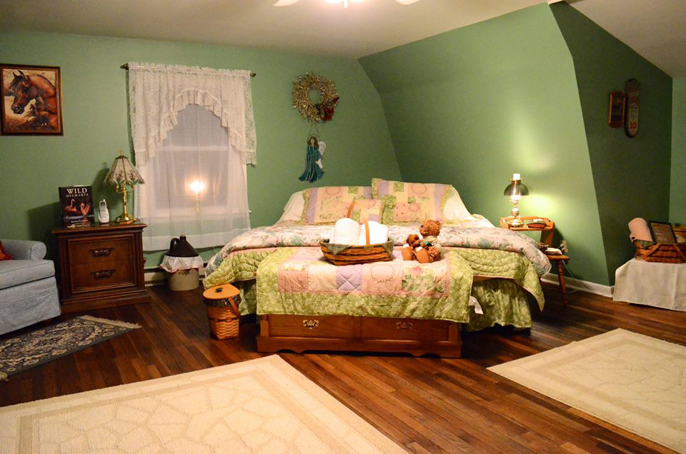 Upstairs - Green Room